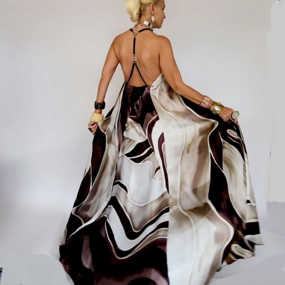 Designer Maxi Dress Luxury White/Chocolate Goun Resort Wear Maxi Dress One Size - Picture 4 of 13